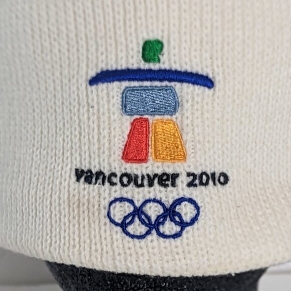 Official Olympics Vancouver 2010 Hat Beanie Fleece Lined Embroidered White Retro - Picture 6 of 6